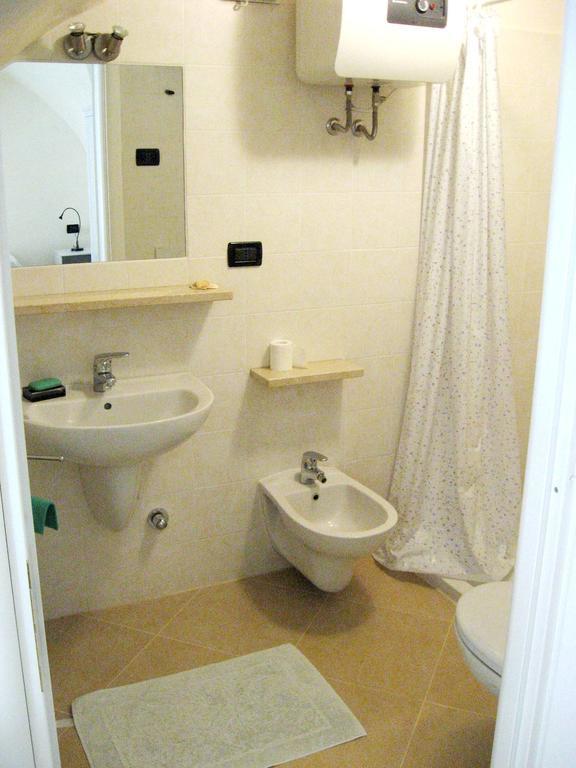 Nino Bixio Apartment Riva Ligure Buitenkant foto