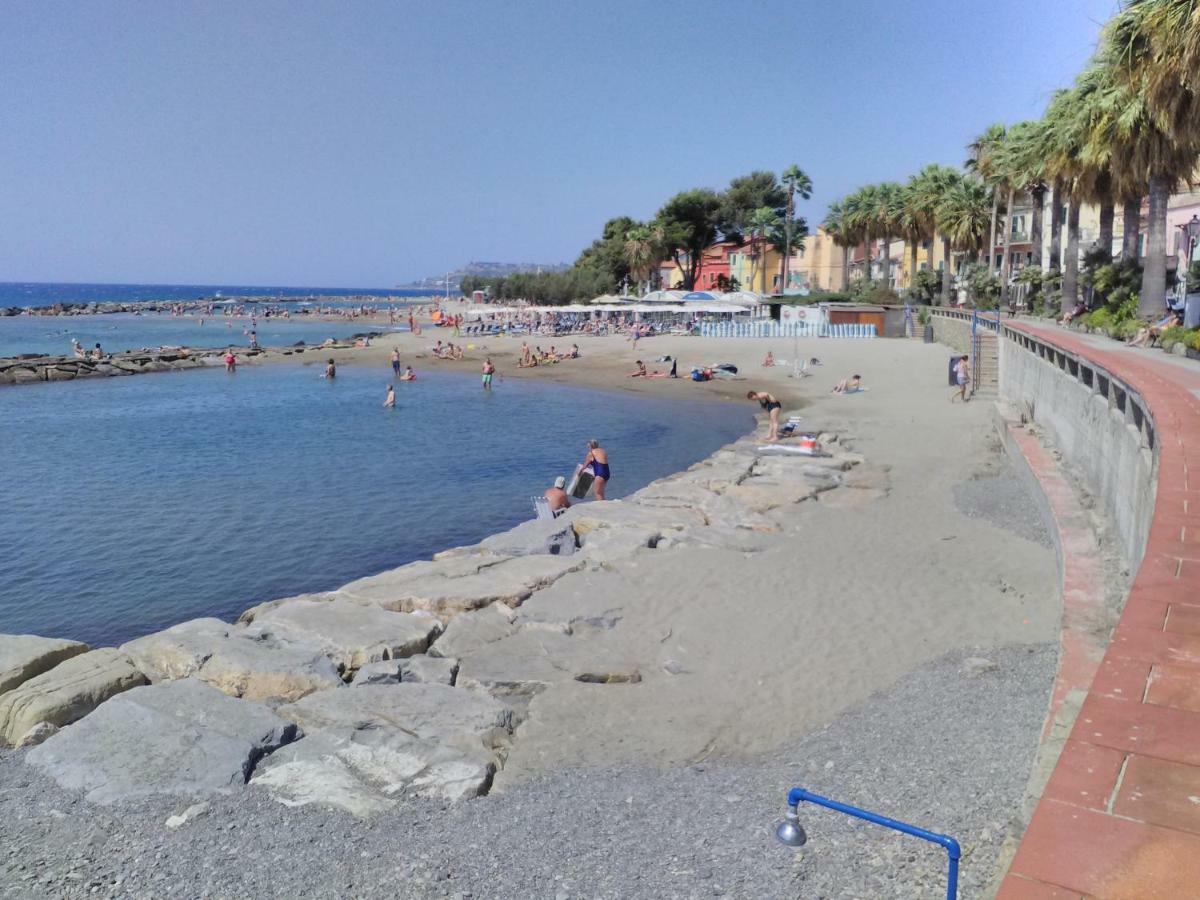 Nino Bixio Apartment Riva Ligure Buitenkant foto