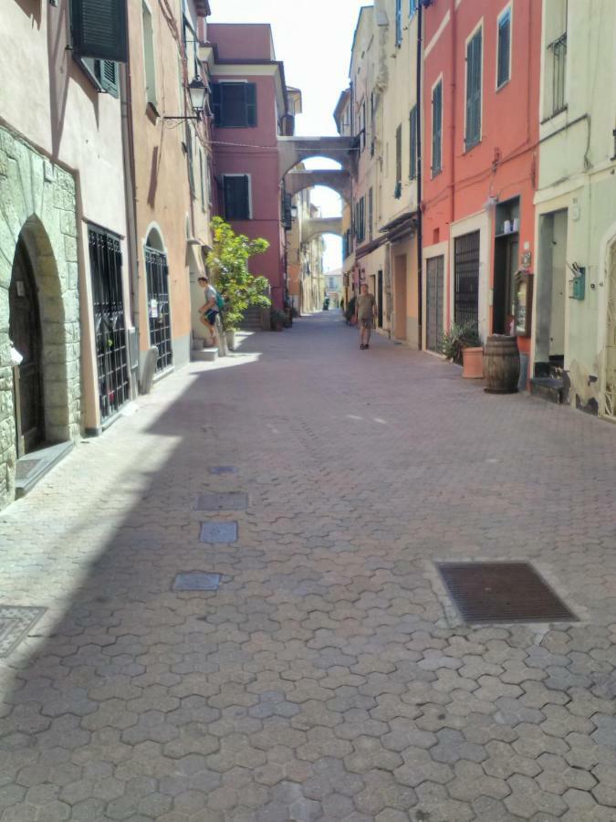 Nino Bixio Apartment Riva Ligure Buitenkant foto